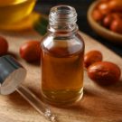 Advantages and Disadvantages of Jojoba Oil for Hair